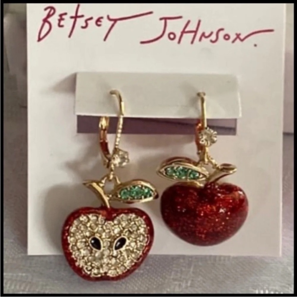 BETSEY JOHNSON SET Apple & Worm Hinged Bracelet 3 Apple Necklace & Earrings NWT - Picture 13 of 16